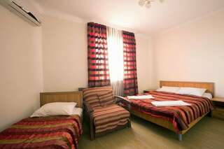 Гостиница Арго Геленджик Четырехместный номер-1