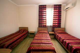 Гостиница Арго Геленджик Трехместный номер-1