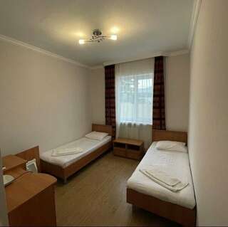 Гостиница Арго Геленджик Двухместный номер с 1 кроватью или 2 отдельными кроватями-3